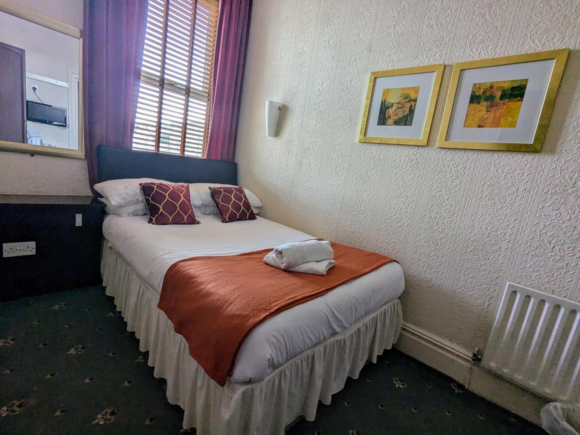 The Dame Lane Guest house Blackpool